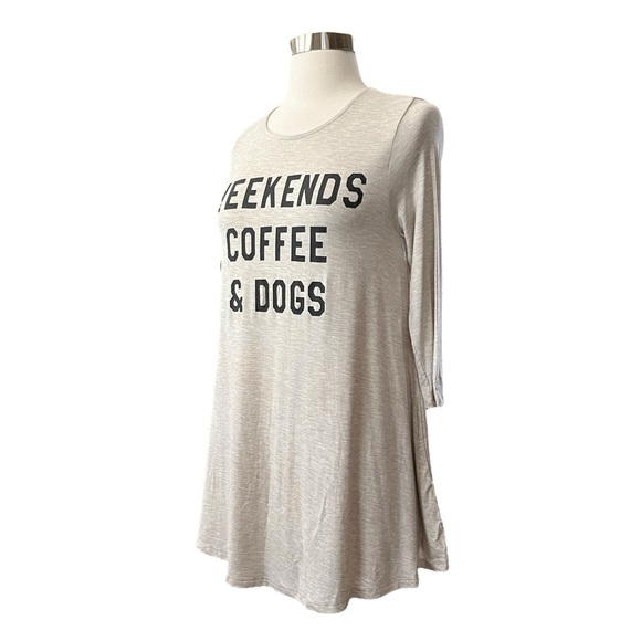 NWT BLVD Tee Women’s Size S 'Weekends Coffee and Dogs' Graphic Top Ivory Casual - Picture 6 of 8